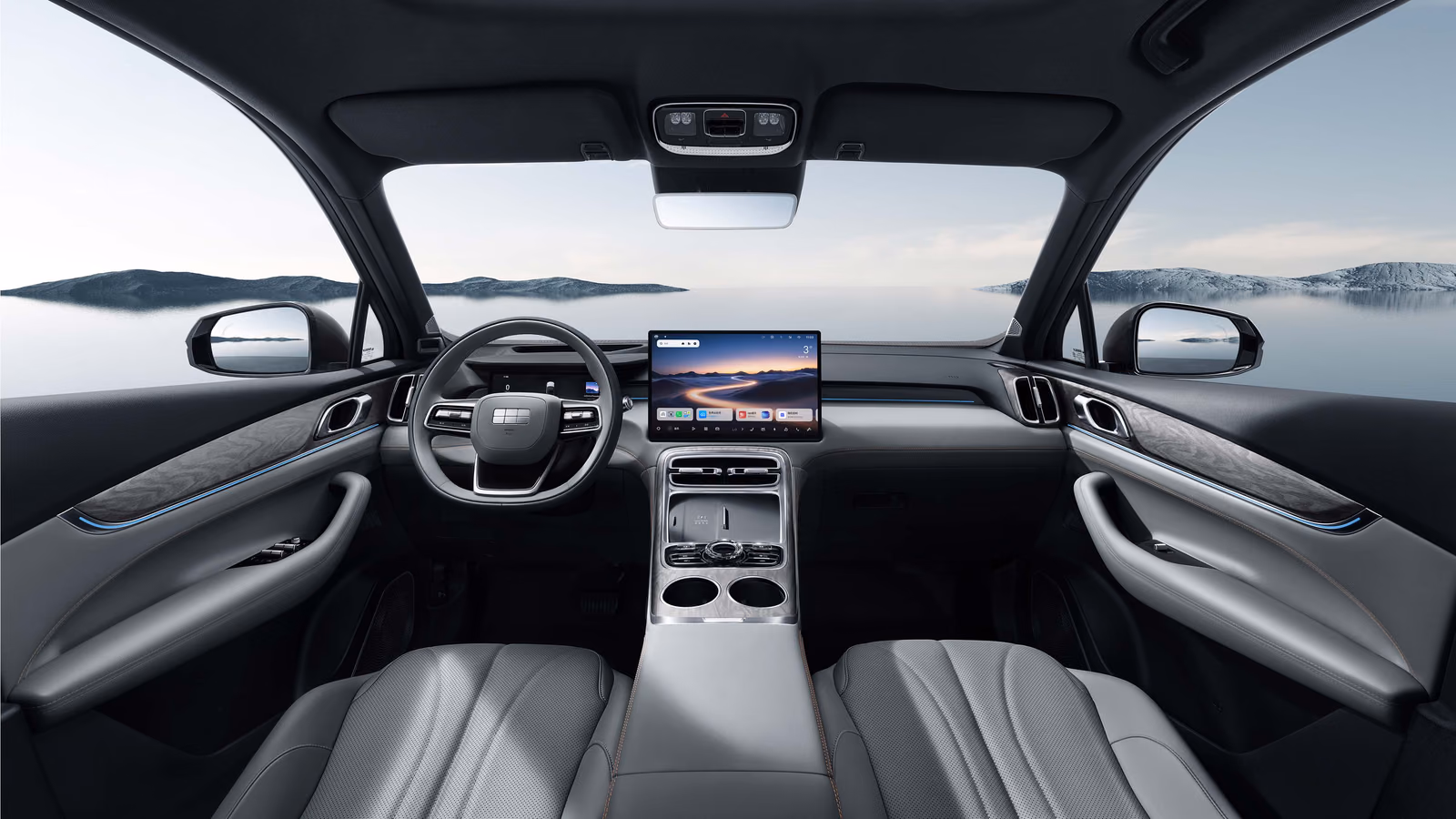 Салон Geely Galaxy M7 со светлой отделкой