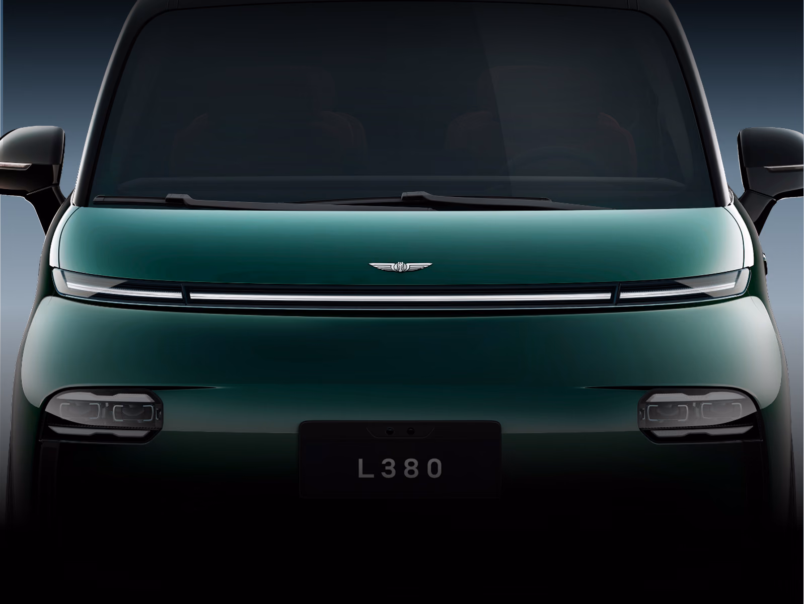 LEVC L380, фронтальный вид