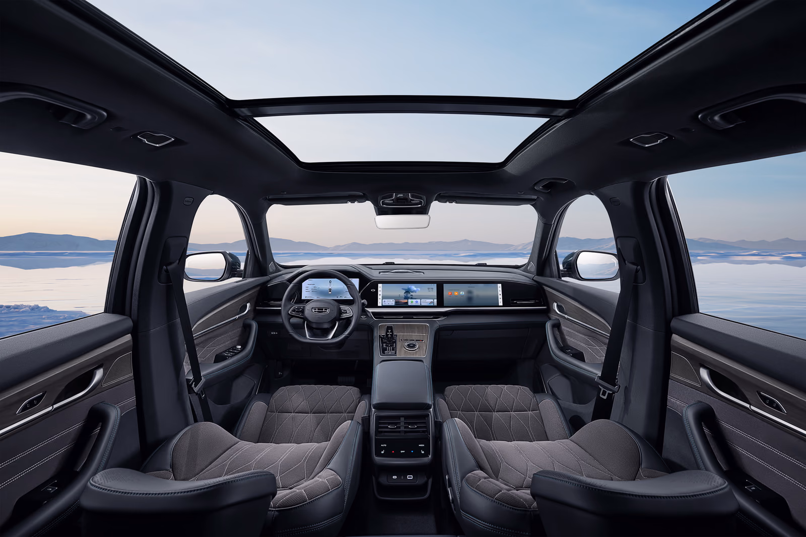 Салон Geely Monjaro с серой отделкой