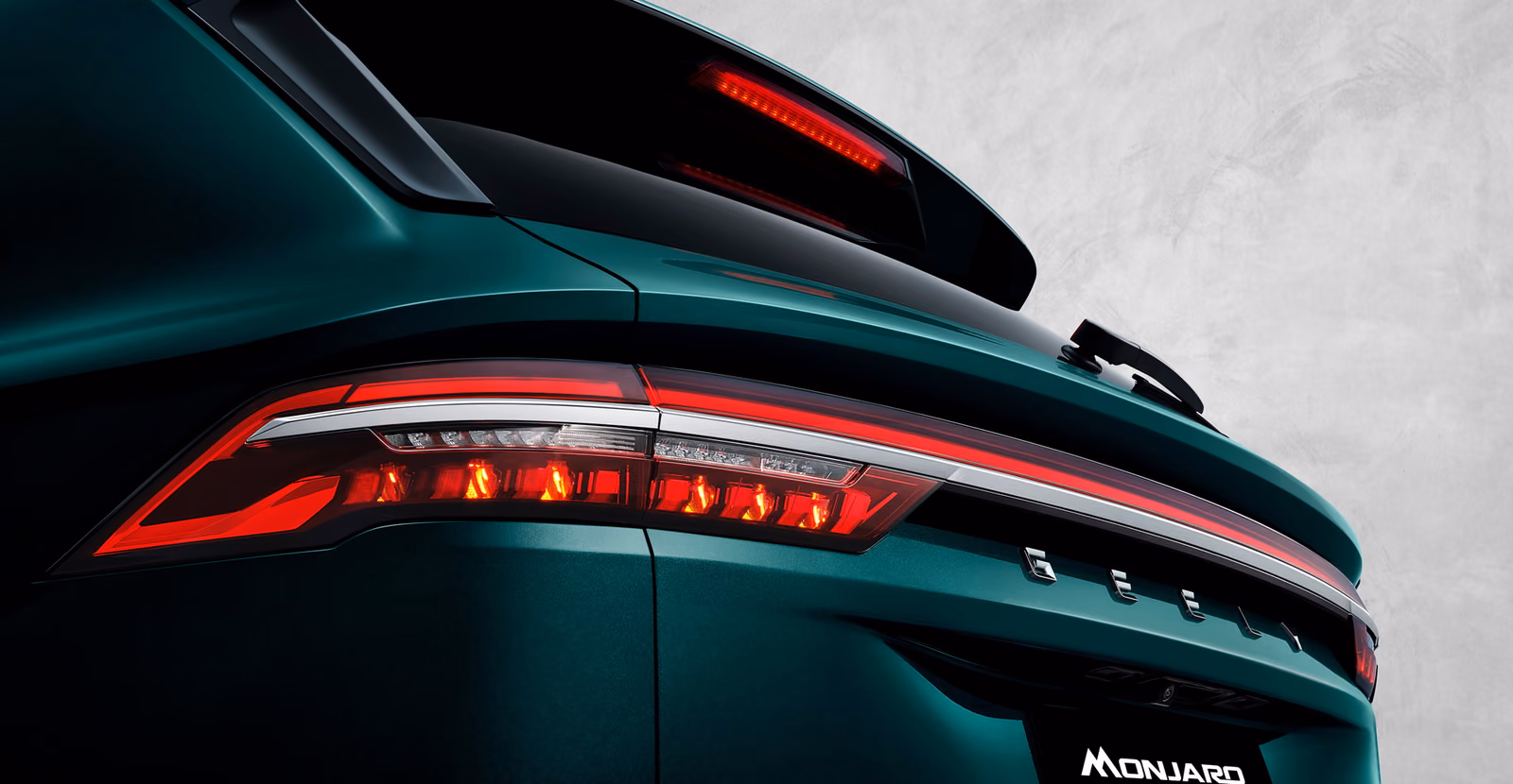 Задний фонарь Geely Monjaro крупным планом