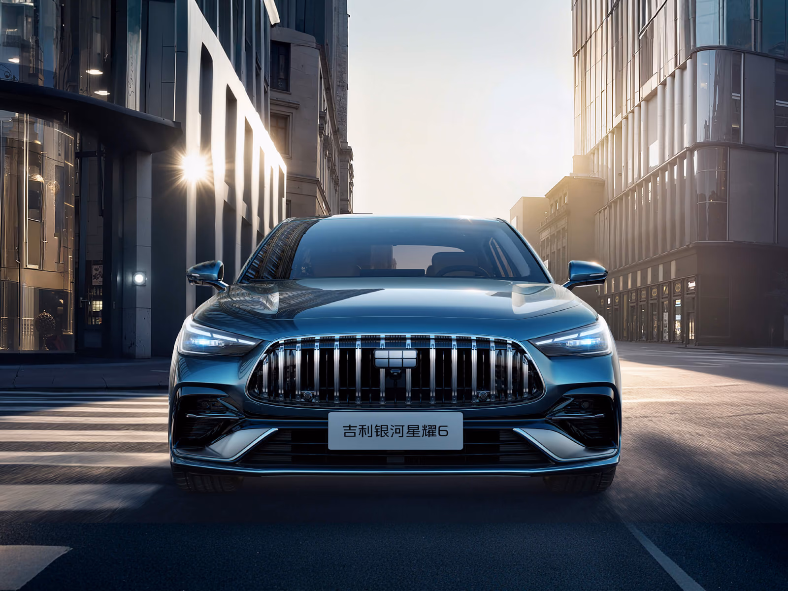 Geely Starshine 6 у здания, фронтальный вид