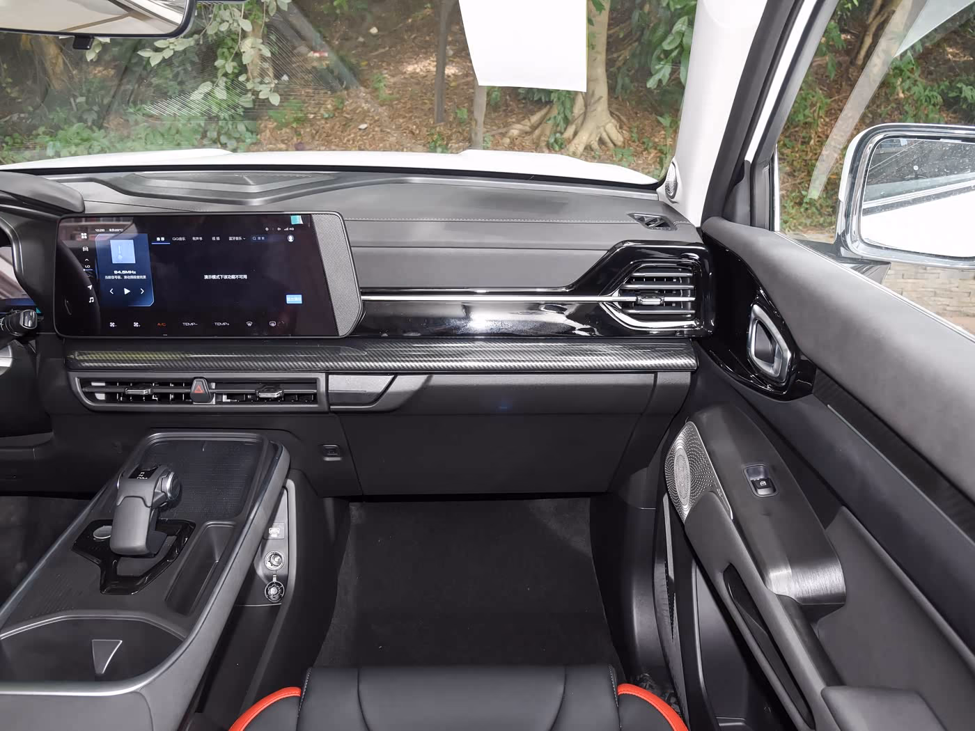 Haval Cool Dog — передняя панель со стороны пассажира