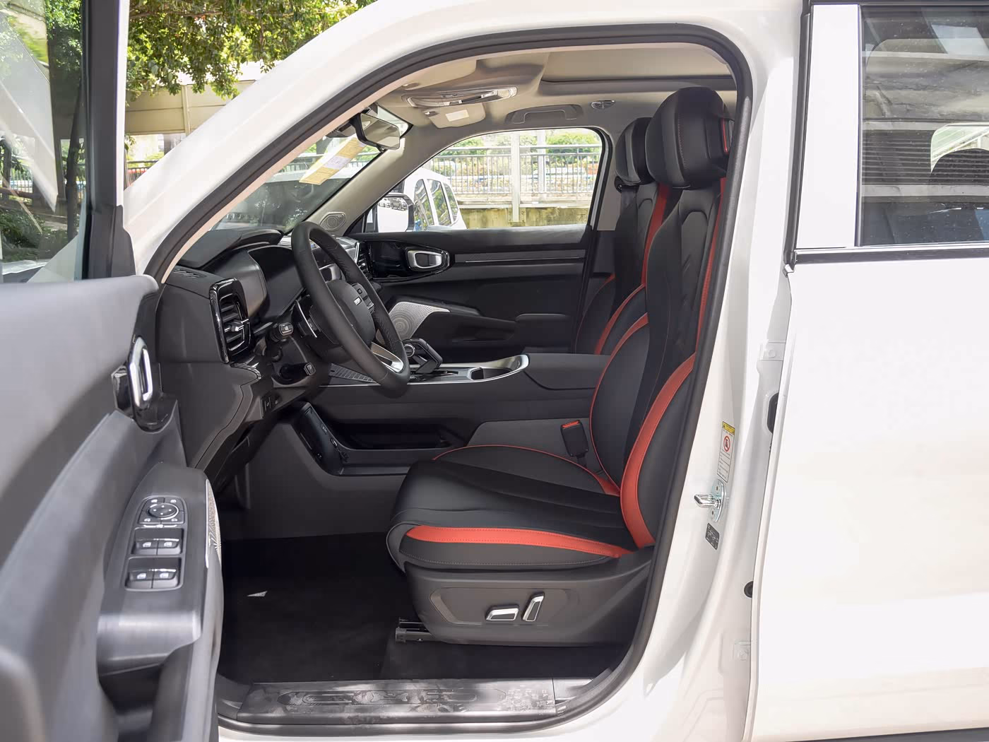 Haval Cool Dog — передние сиденья