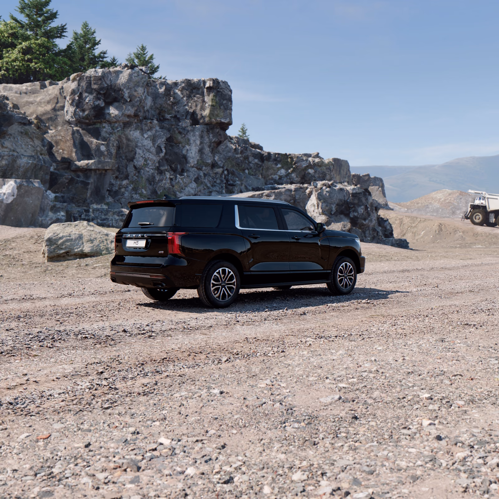 Haval H5 сзади сбоку у скалы