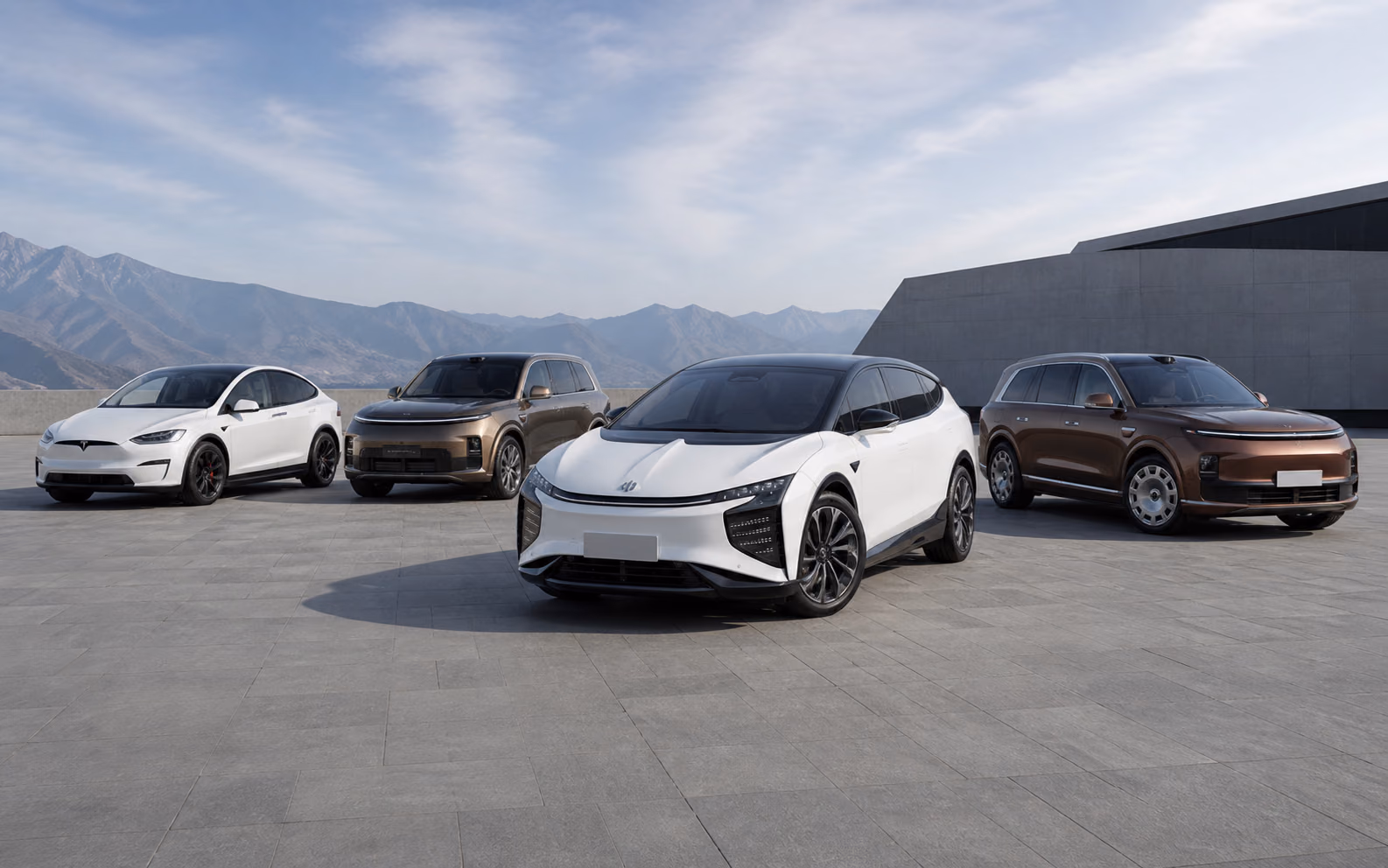 HiPhi X рядом с Tesla Model X, Lixiang L9 и Aito M9