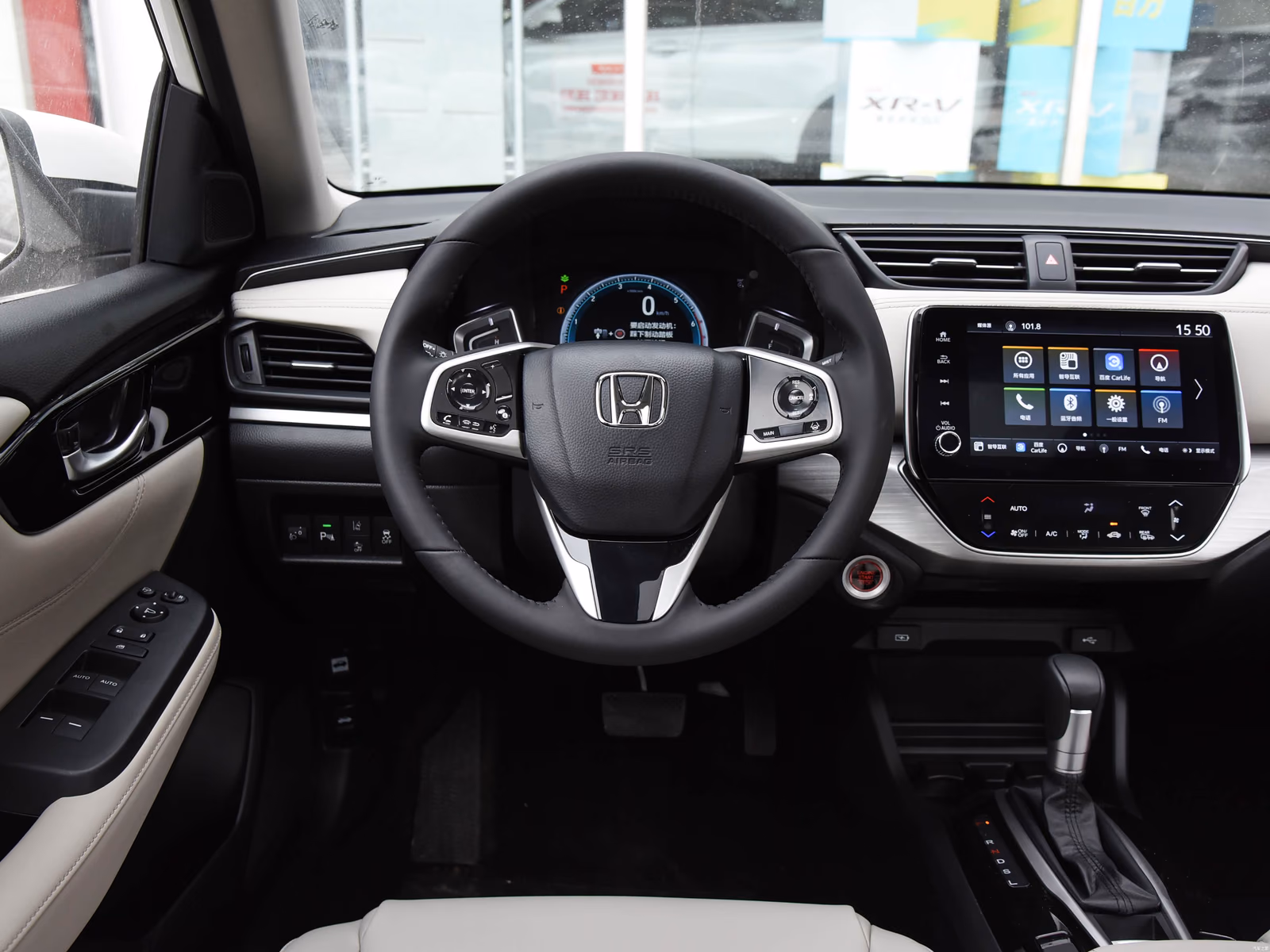 Honda Envix — водительская зона