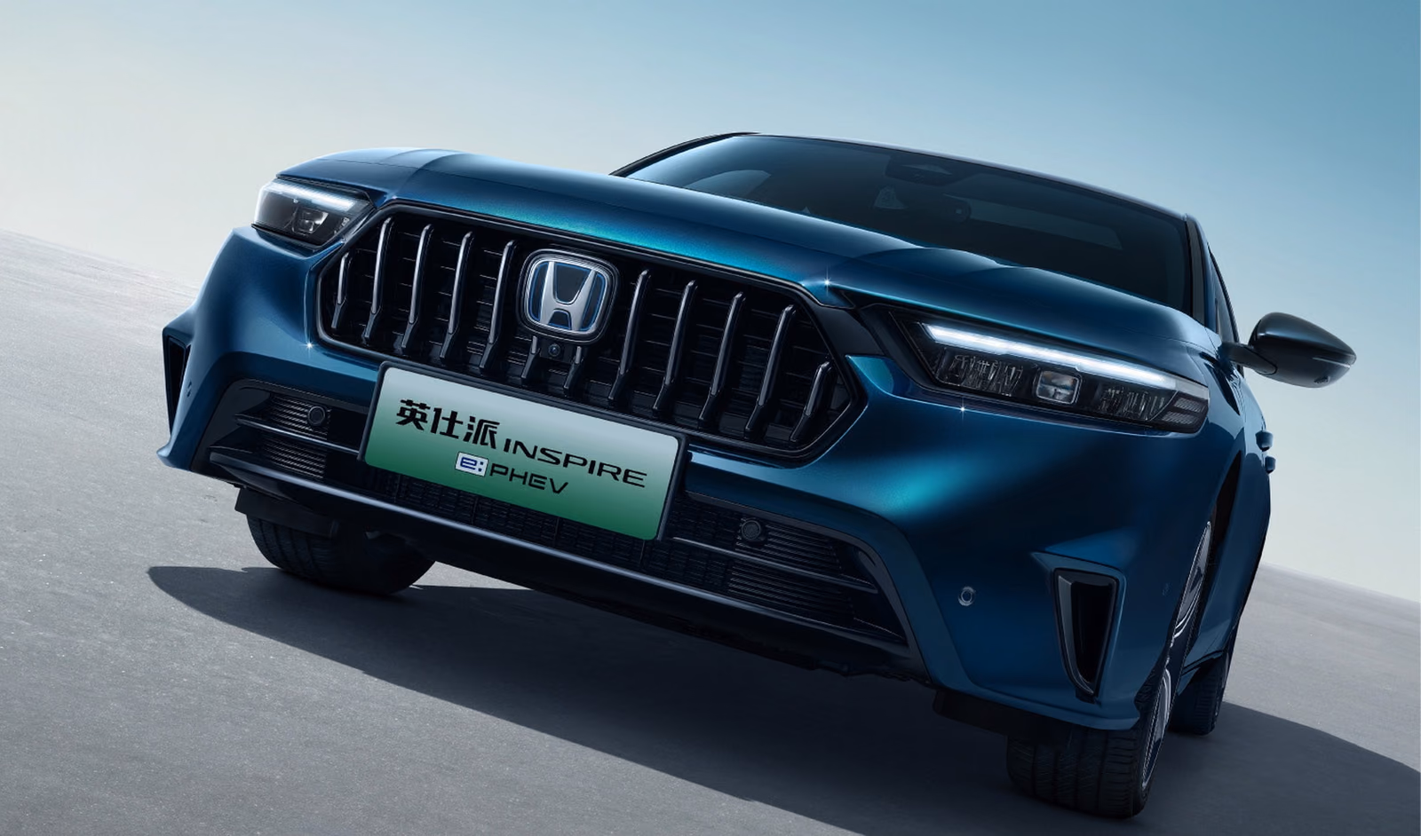 Honda Inspire — вид сбоку