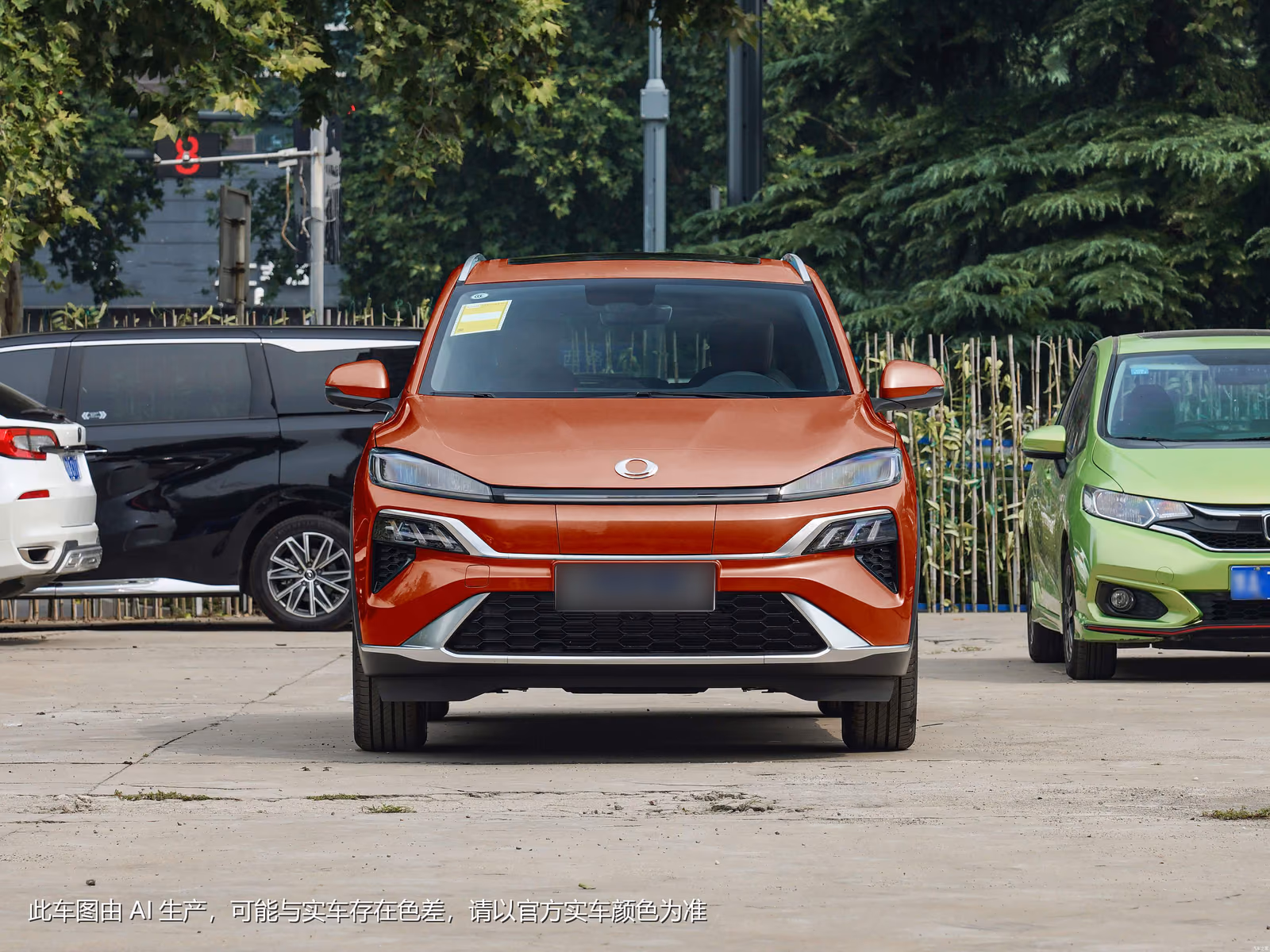 Honda M-NV 2023 — оранжевый кузов строго спереди
