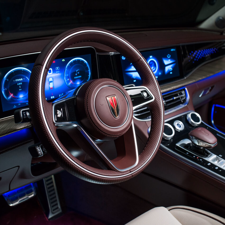 Цифровой кокпит HONGQI H9