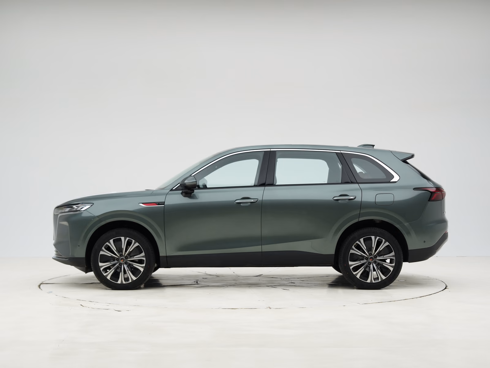Hongqi HS6 PHEV — профиль