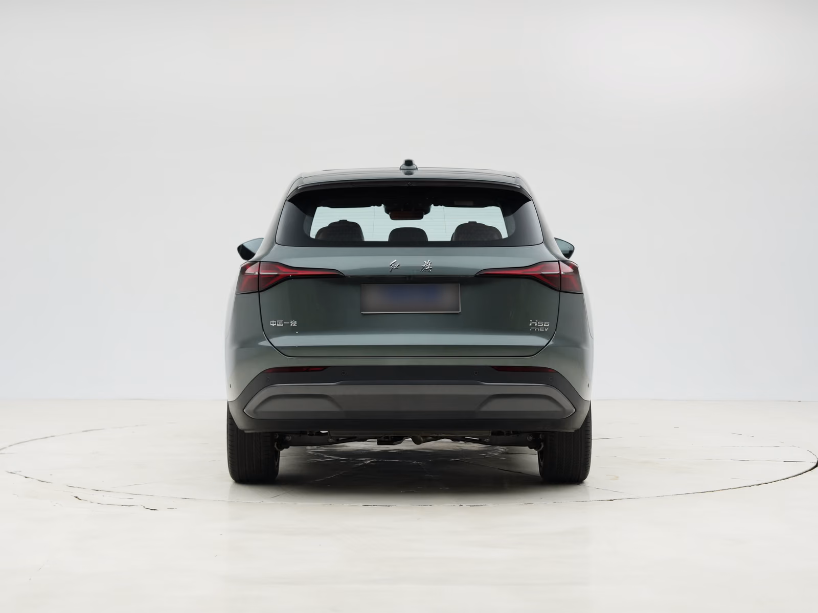 Hongqi HS6 PHEV — вид строго сзади