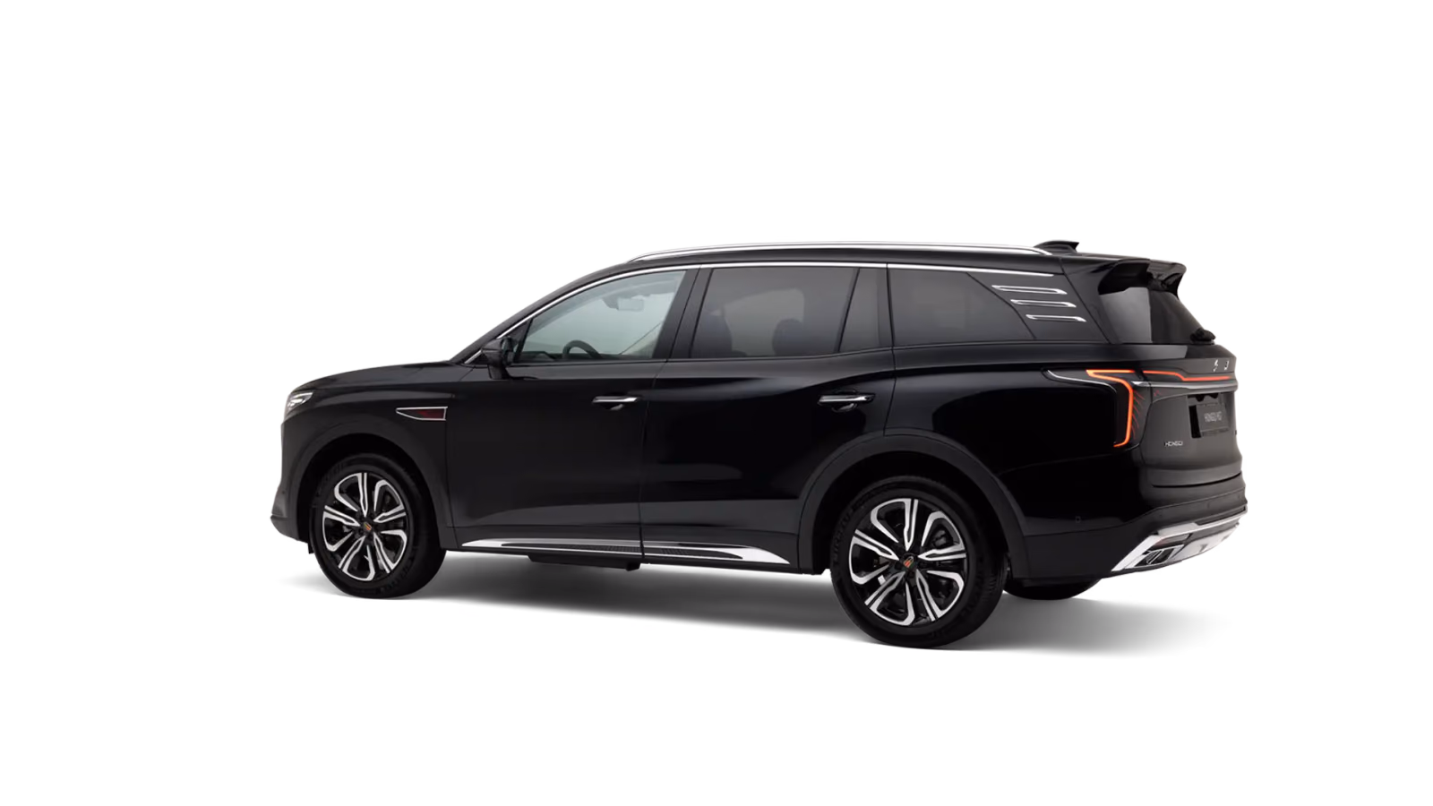 Hongqi HS7 сзади в три четверти на белом фоне