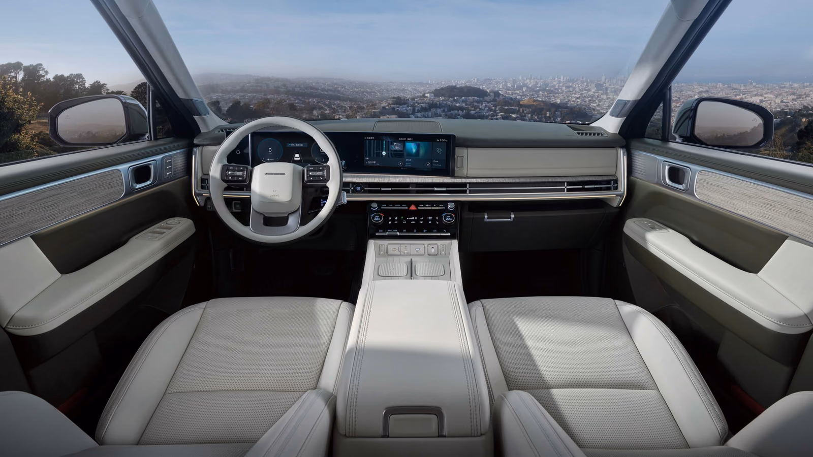 Салон Hyundai Santa Fe: передняя панель, руль и два дисплея по 12,3 дюйма
