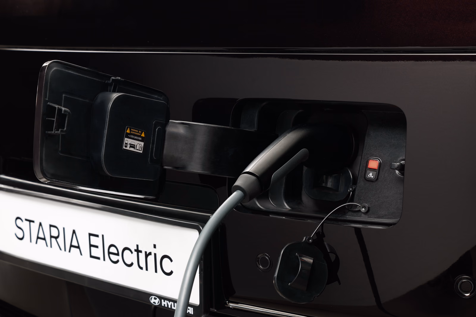 Разъём быстрой зарядки Hyundai Staria Electric