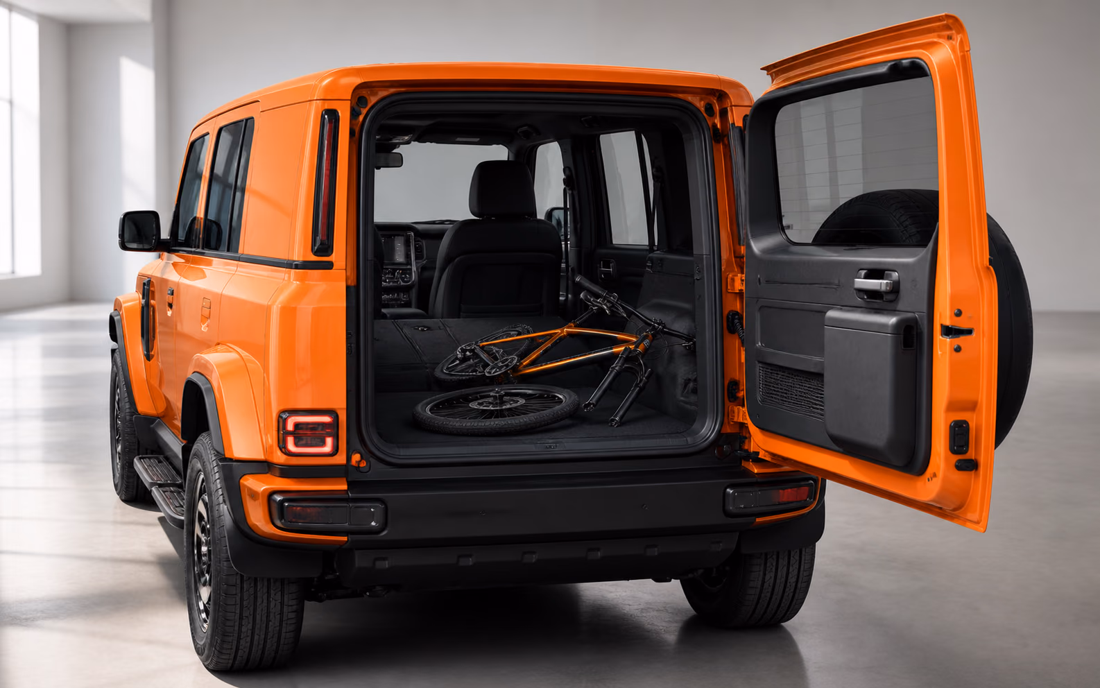 Багажник iCAR V23 с плоским полом и велосипедом