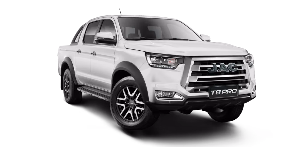 Белый JAC T8 Pro в студии