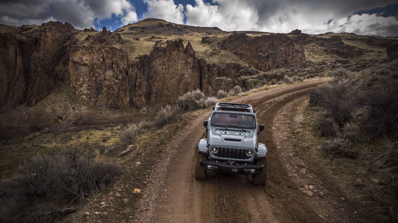 Jeep Wrangler — вид сзади