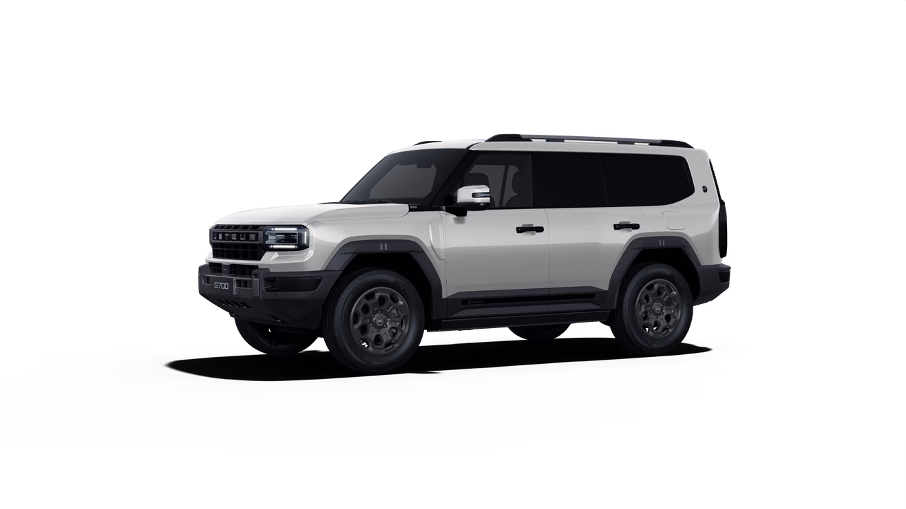 Белый Jetour G700, вид спереди в три четверти