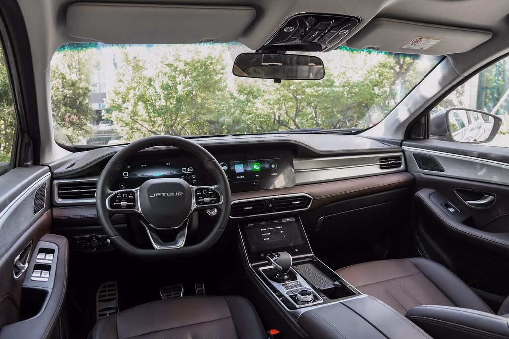 Jetour X90 Plus — передняя панель и цифровой кокпит