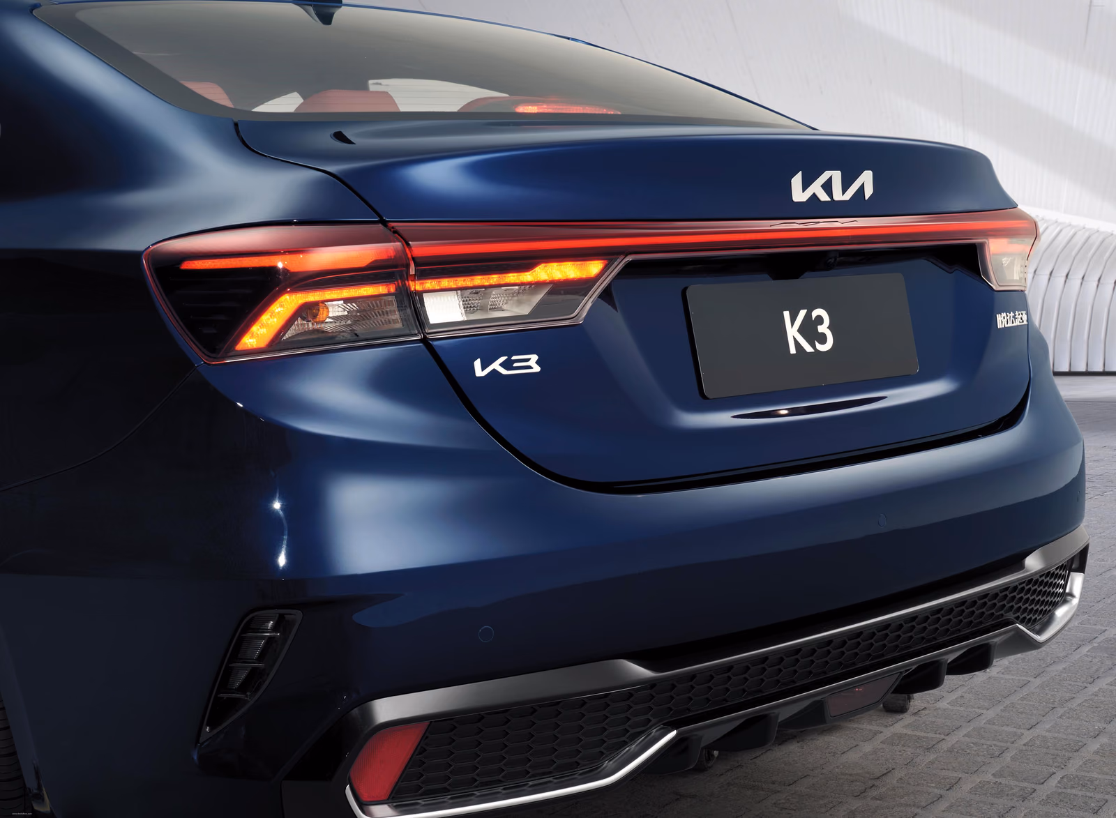 Задние фонари Kia K3