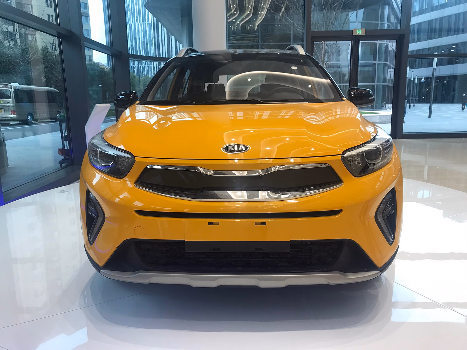 Kia KX1 — вид спереди