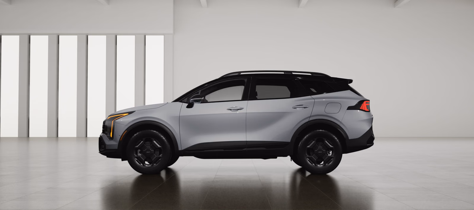 Kia Sportage в три четверти сзади, студия