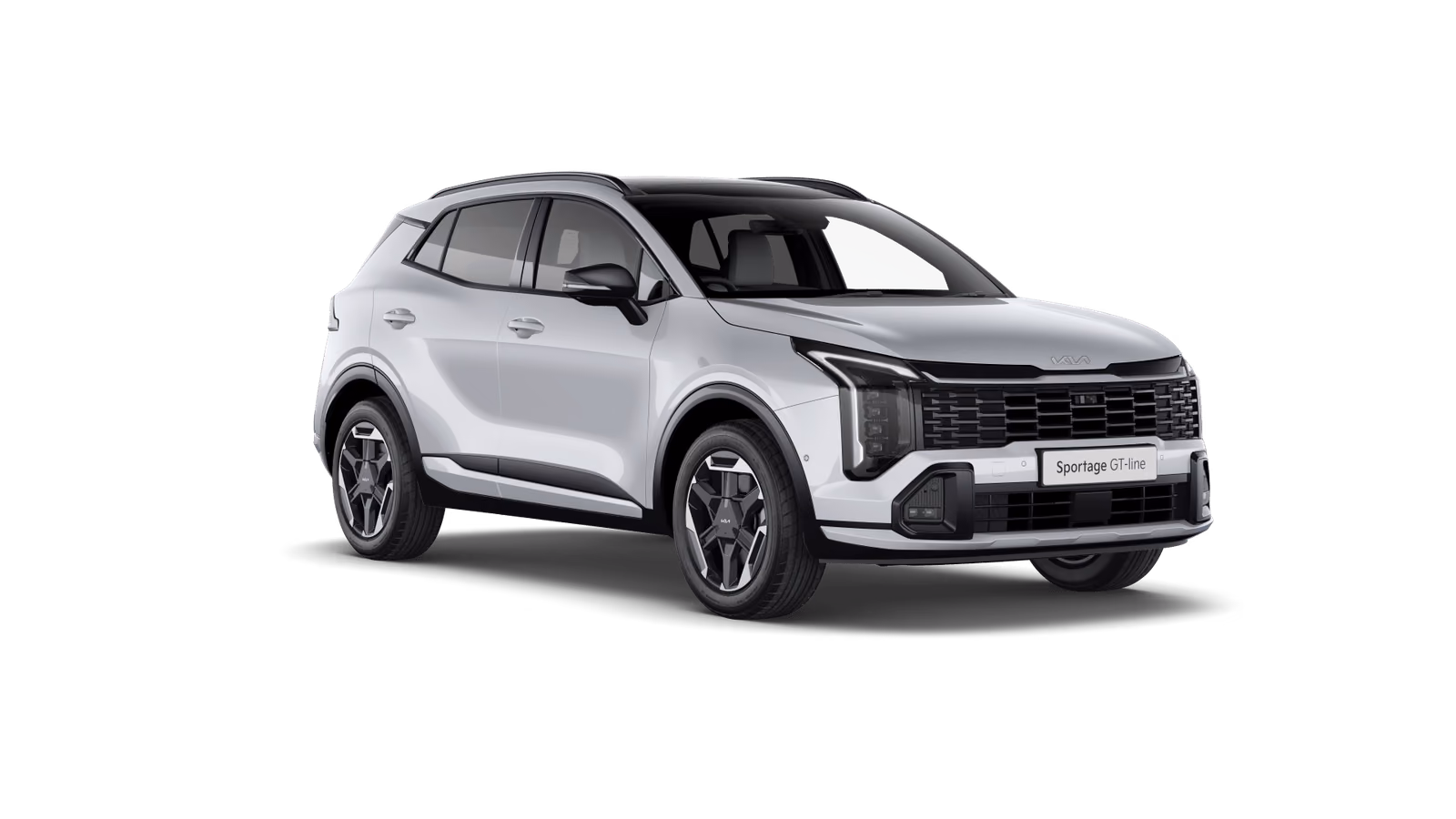 Серебристая Kia Sportage в студии
