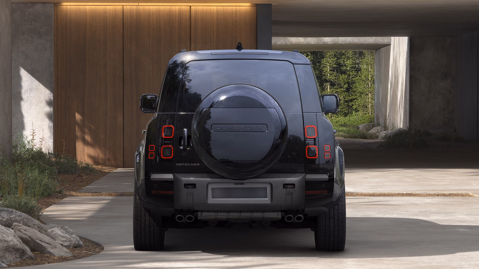 Land Rover Defender 130, вид сзади