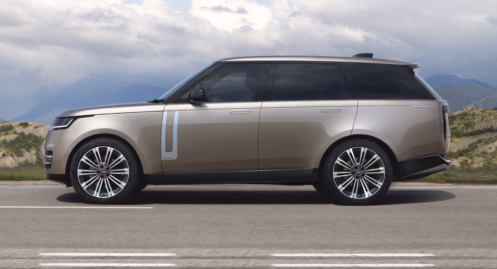 Range Rover — вид сзади