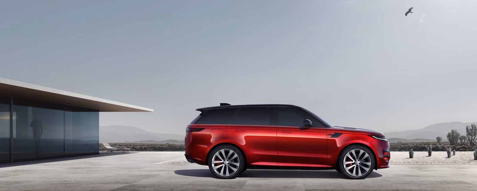 Range Rover Sport — вид сбоку