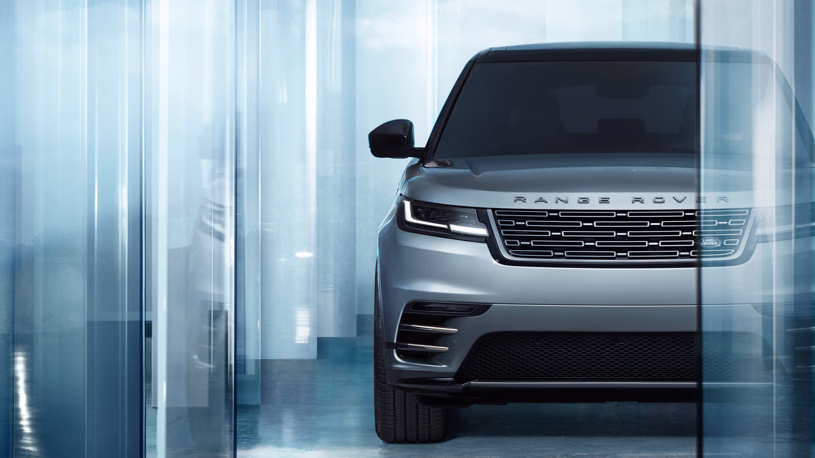 Range Rover Velar — вид сбоку