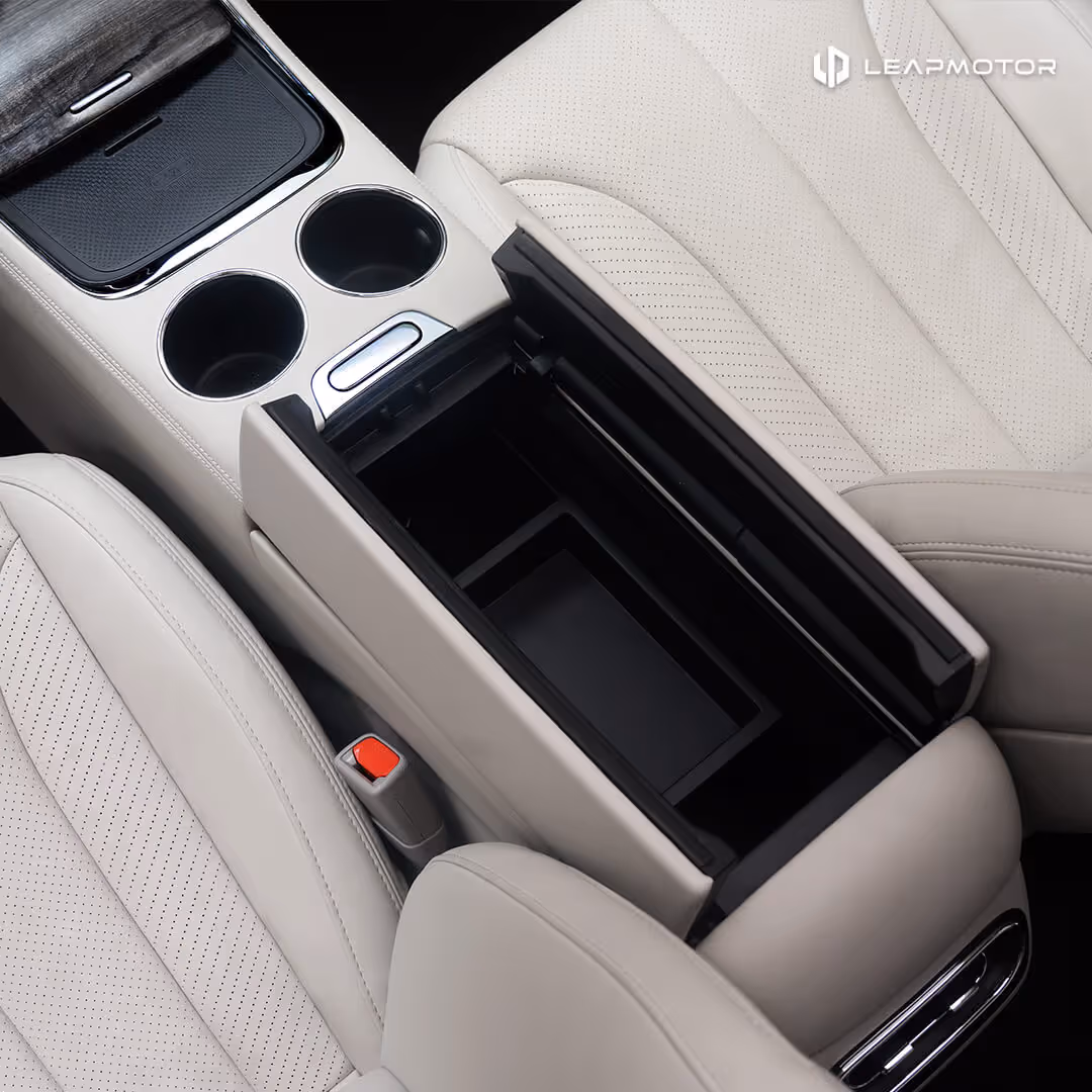 Центральная консоль Leapmotor C11