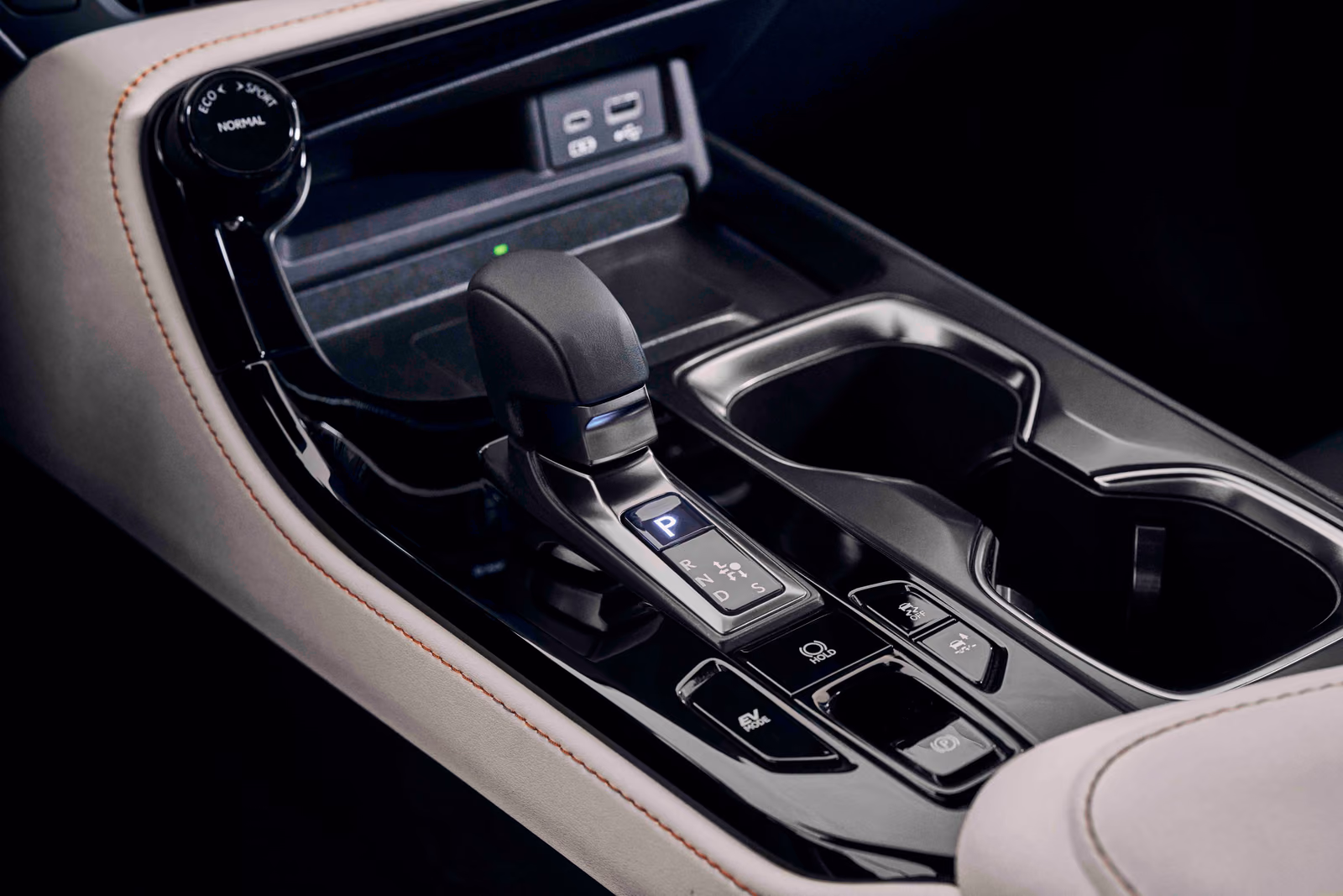 Передняя панель Lexus NX