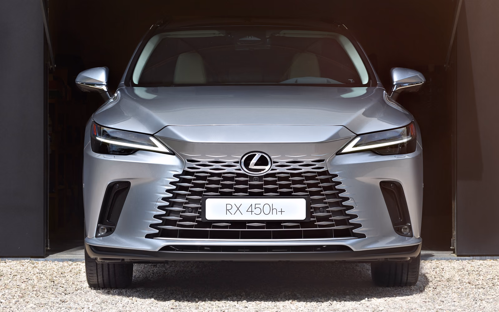 Lexus RX — в движении