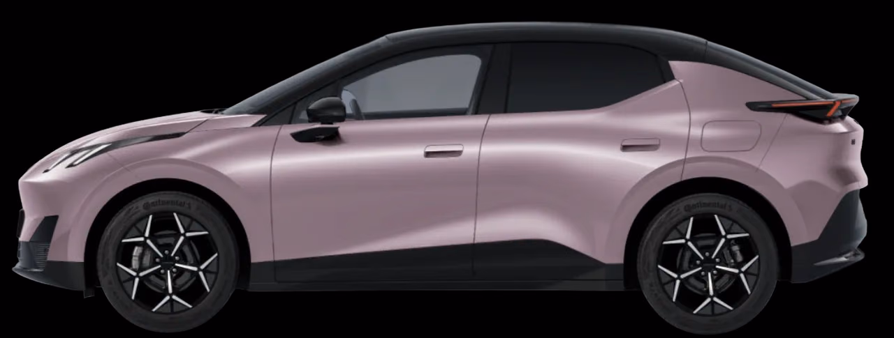 Lynk & Co Z20 — вид сзади