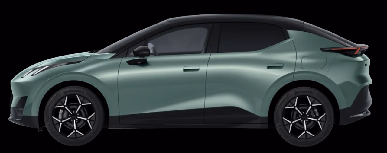 Lynk & Co Z20 — на природе