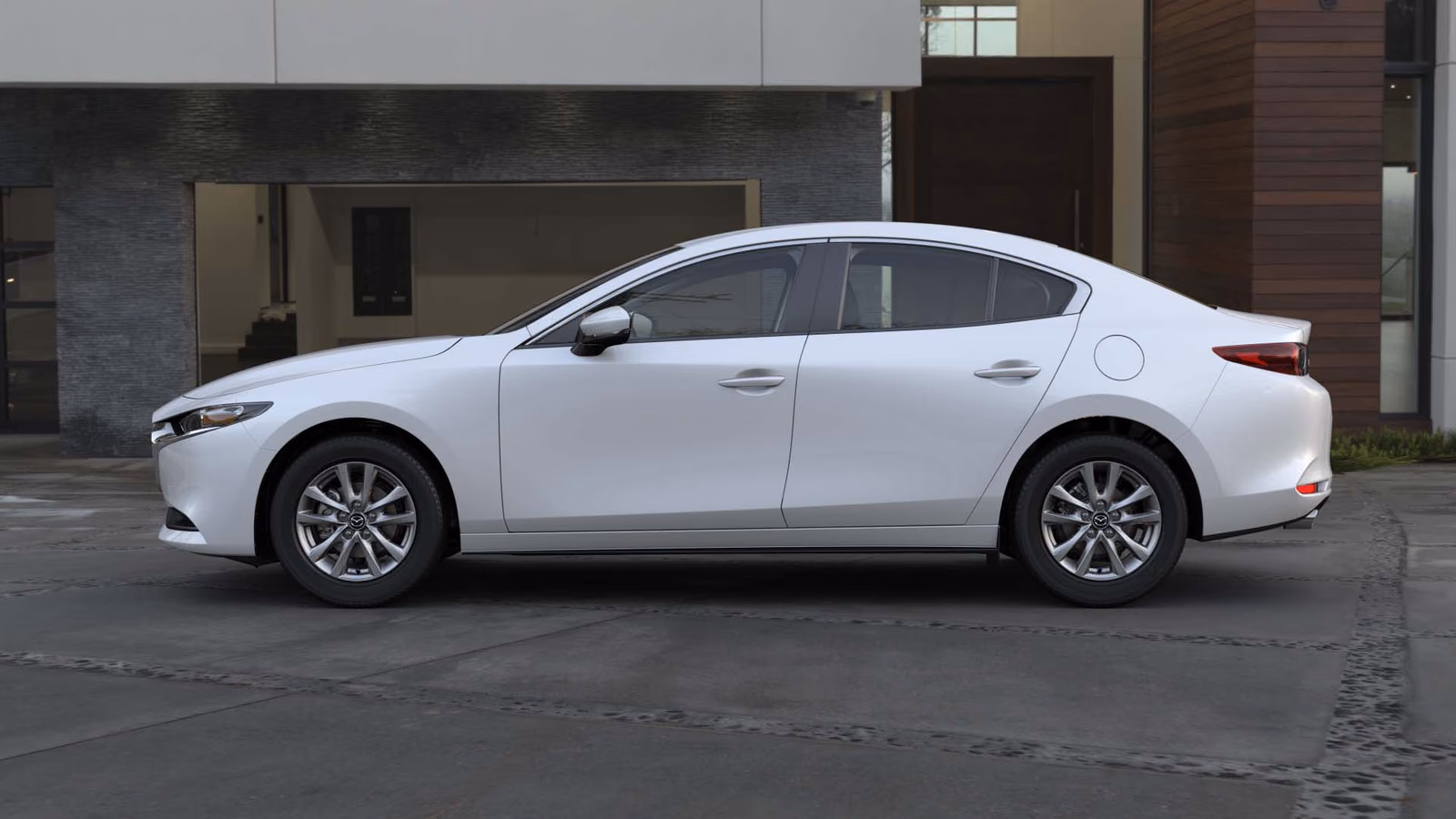 Mazda 3 в профиль