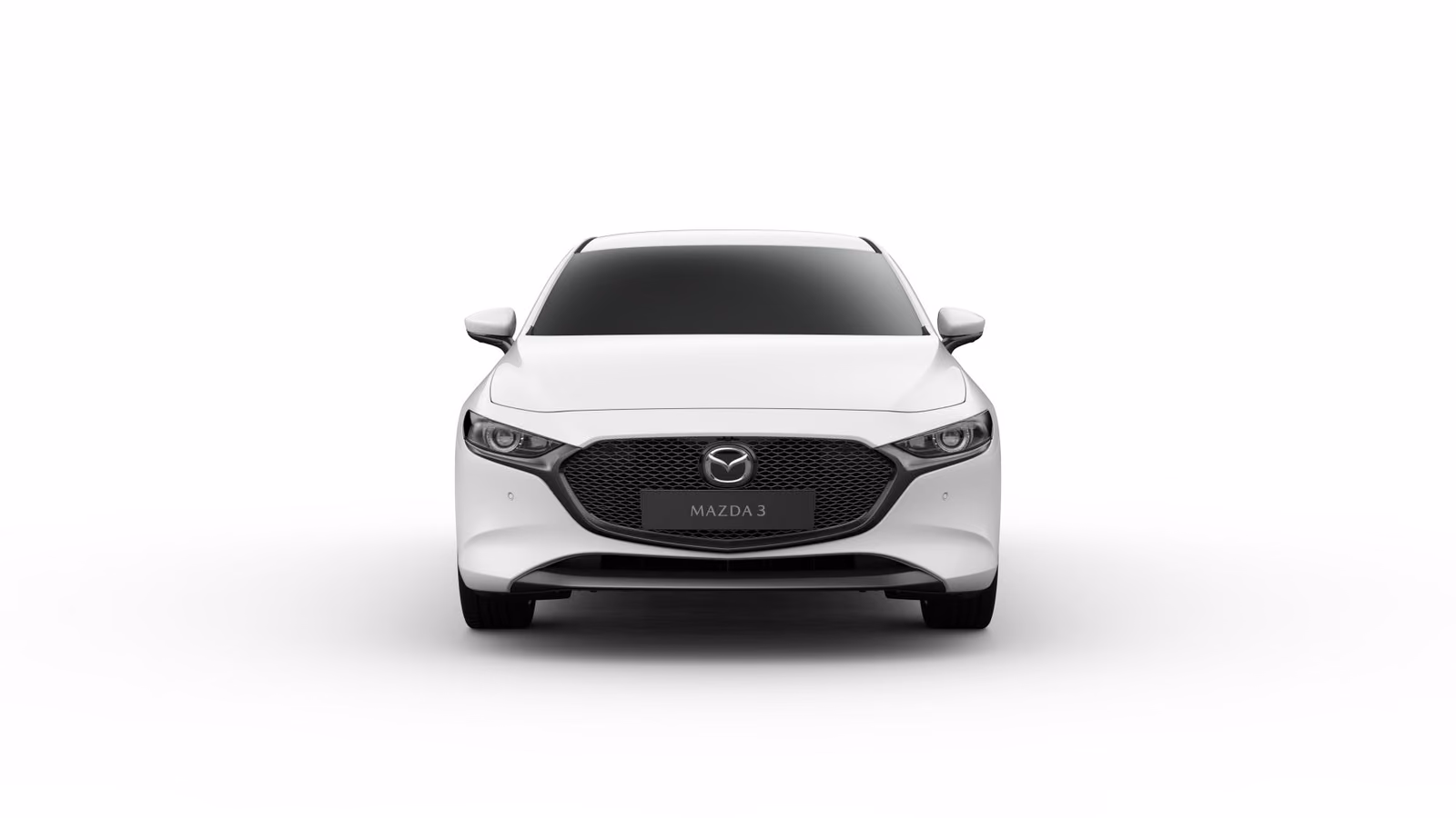 Mazda 3 в студии, фронтальный вид