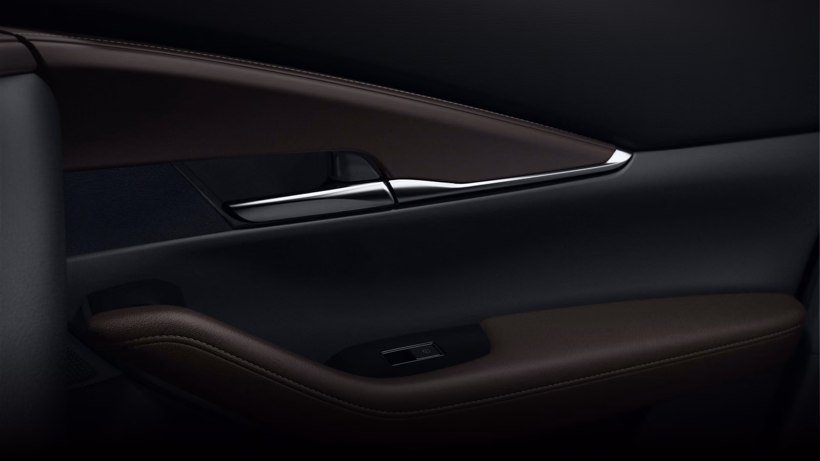 Отделка водительской двери Mazda CX-30