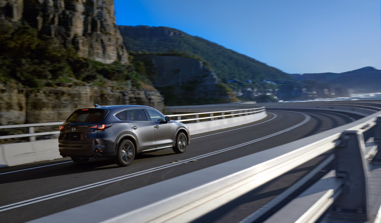 Mazda CX-8 — на природе