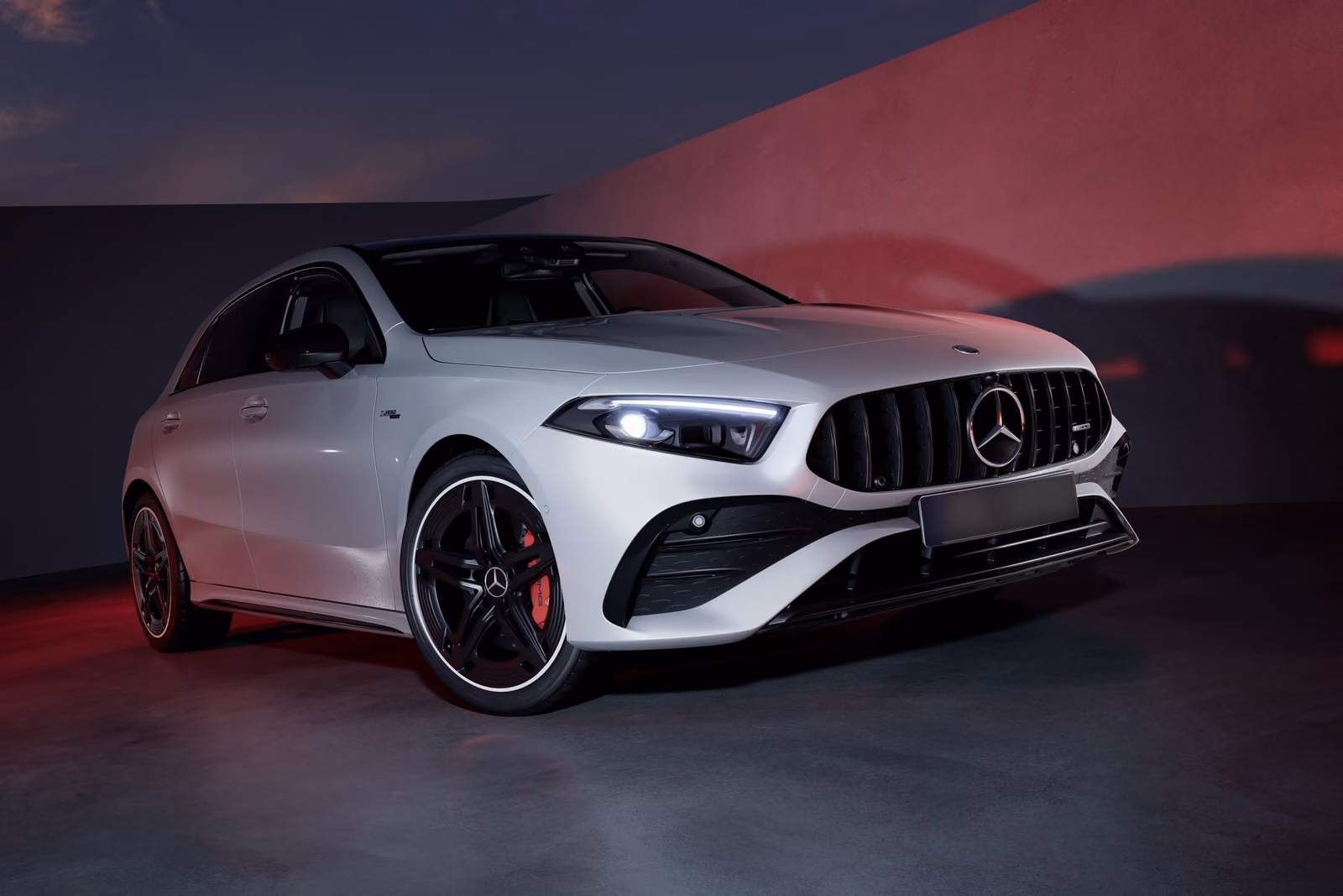 Mercedes-Benz A-Class — крупный план кузова