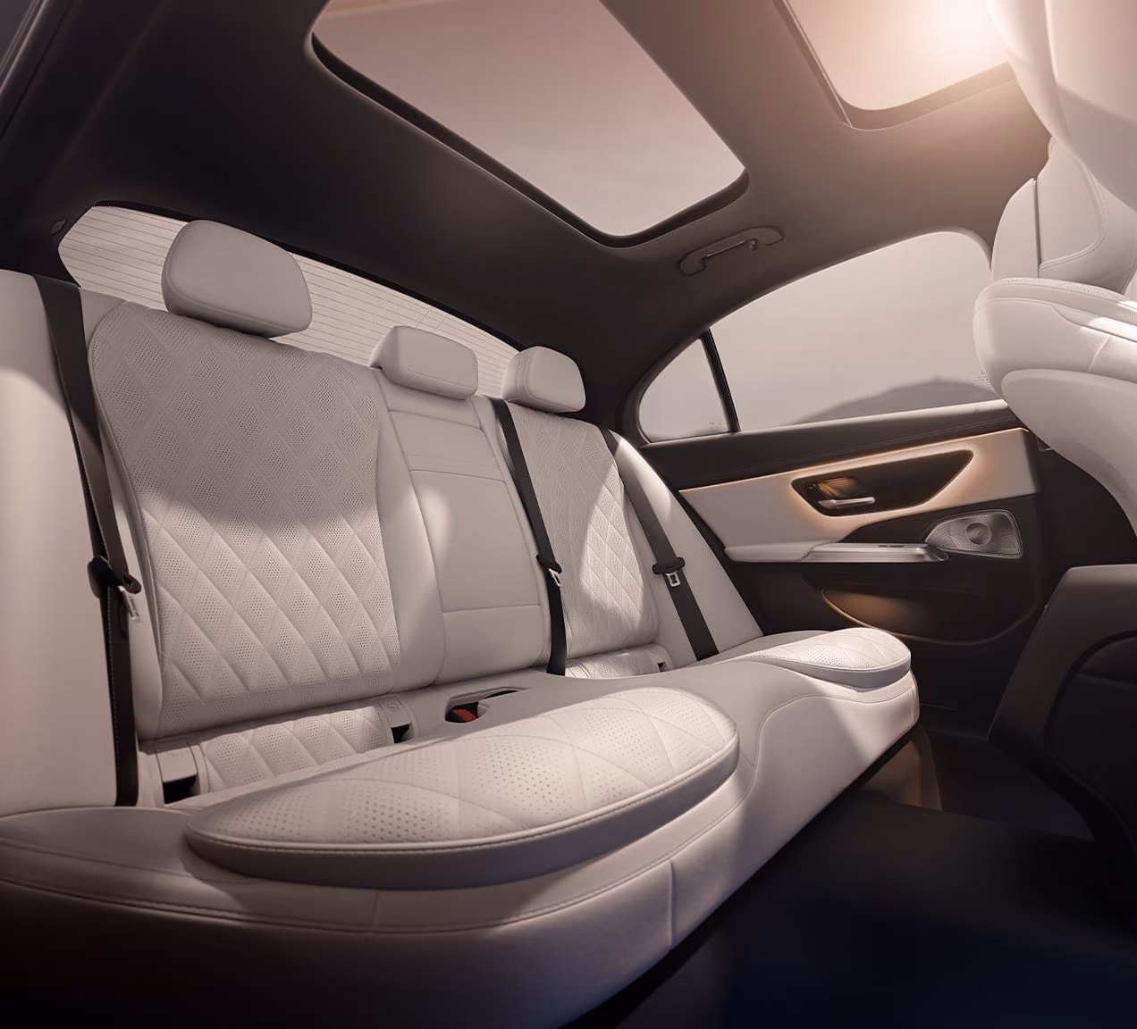 Второй ряд Mercedes-Benz E-класса