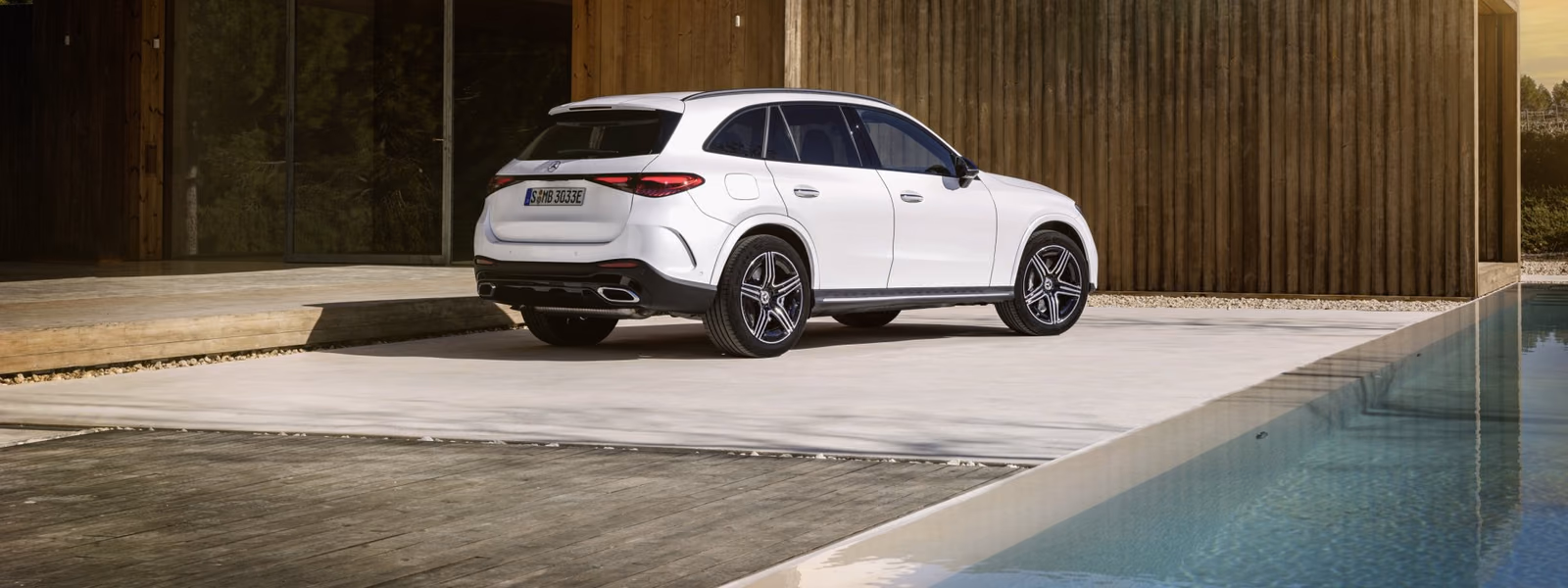Цифровой интерьер Mercedes-Benz GLC