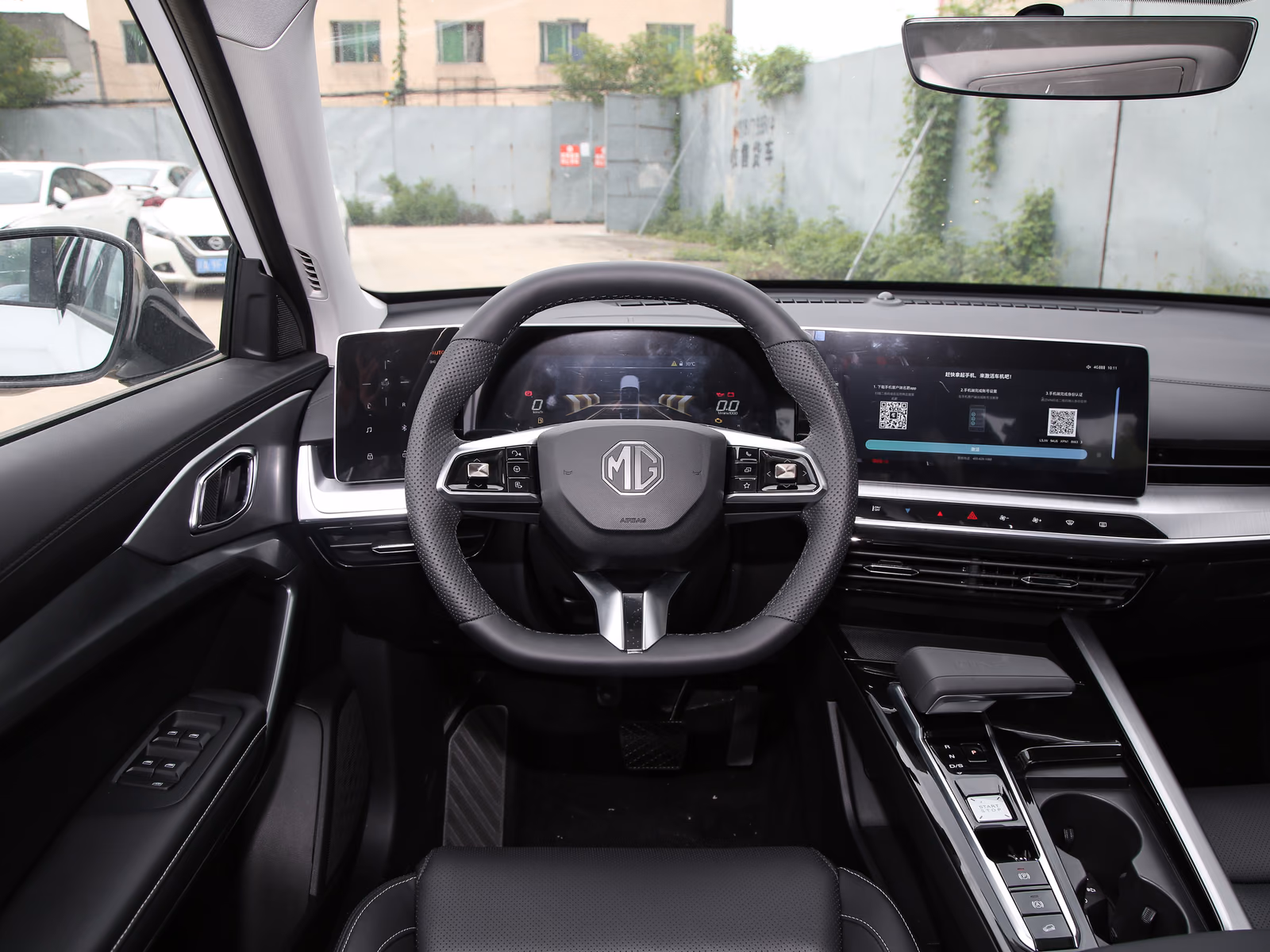 MG One — водительская зона
