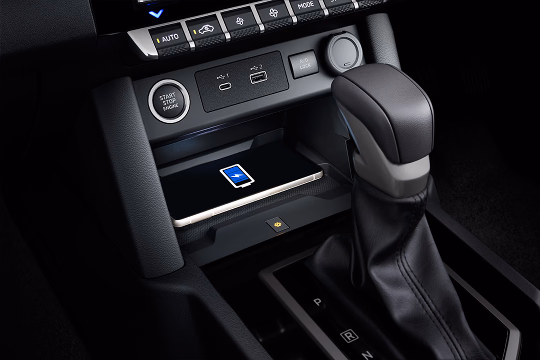 Mitsubishi L200 — селектор автоматической коробки и консоль