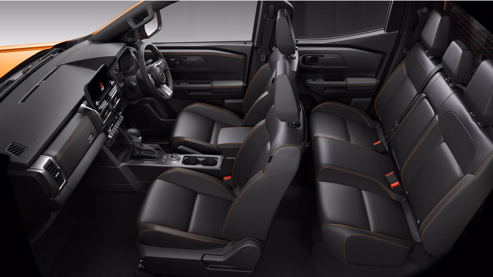Салон Mitsubishi L200