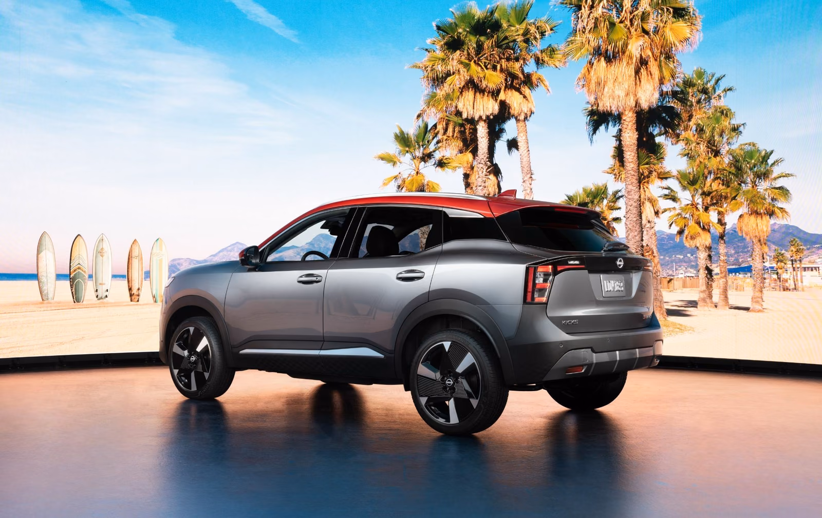 Nissan Kicks — вид сзади