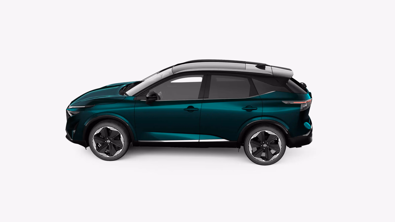 Nissan Qashqai вполоборота спереди