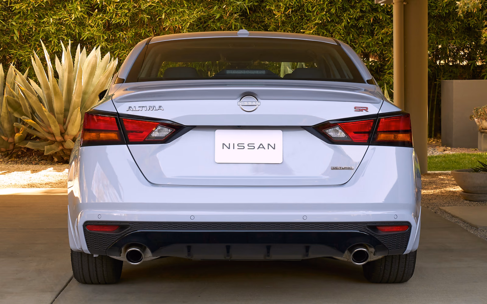 Nissan Teana — в студии