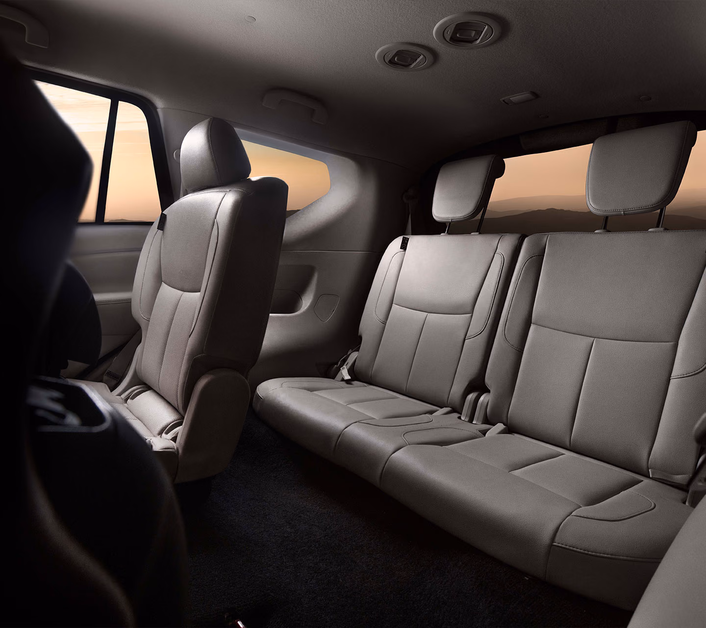 Второй и третий ряды Nissan X-Terra
